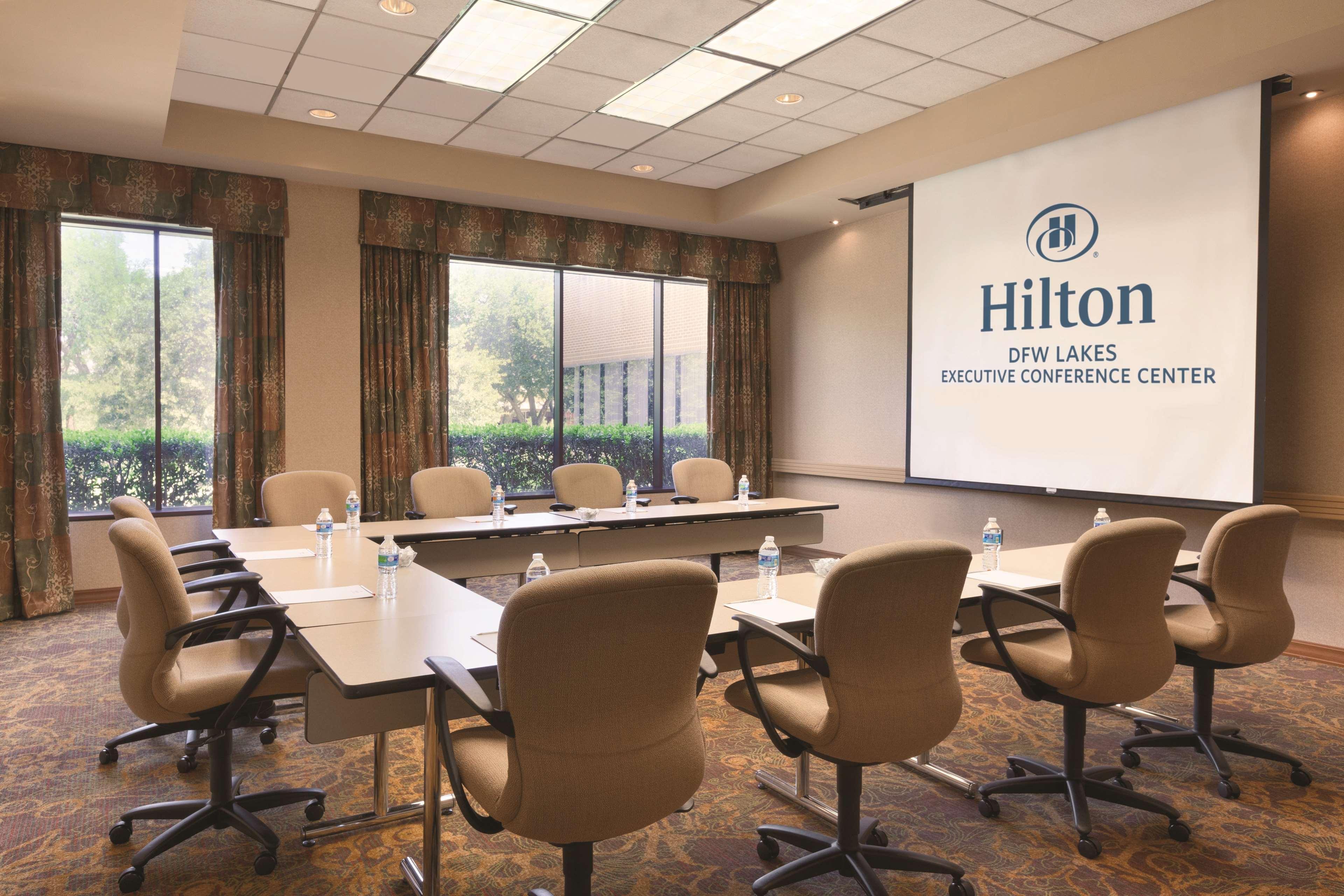 Hilton Dfw Lakes Executive Conference Center Hotel Grapevine Bagian luar foto